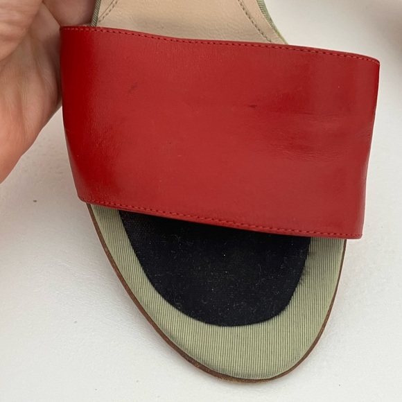 Fendi Women's Red and Black Sandals - Picture 5 of 11